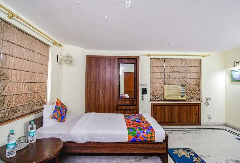 Hotel Fabexpress Ullash Residency