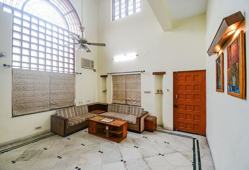 Hotel Fabexpress Ullash Residency