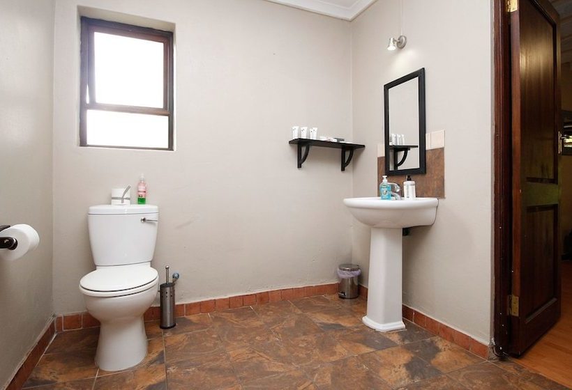 ホテル Farm And Fellow Guesthouse And Restaurant