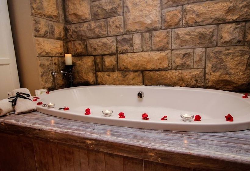 ホテル Farm And Fellow Guesthouse And Restaurant