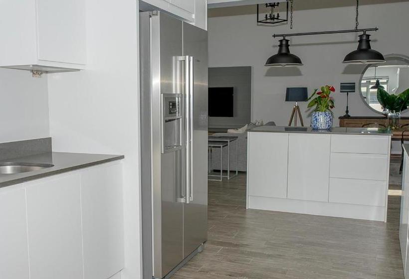 فندق Fernkloof Fairways Villa