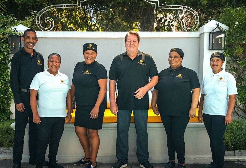 هتل Fleur Du Soleil Luxury Guesthouse