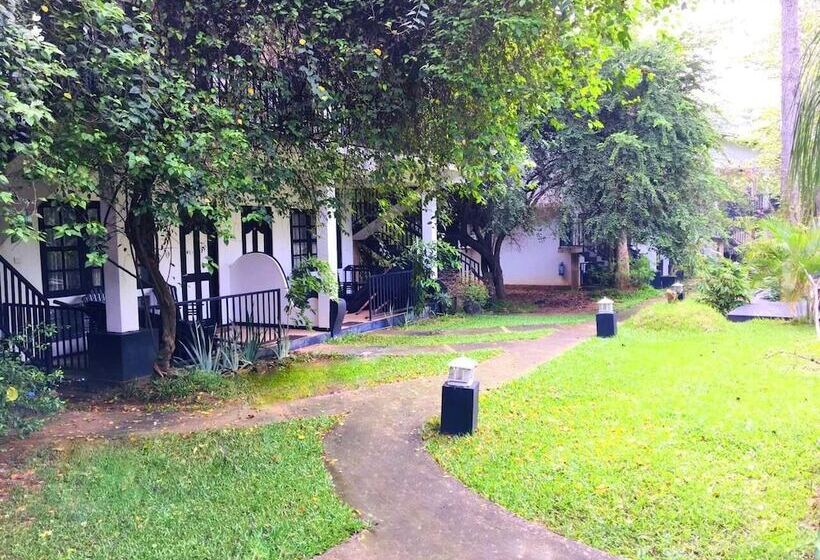 호텔 Flower Garden Eco Village