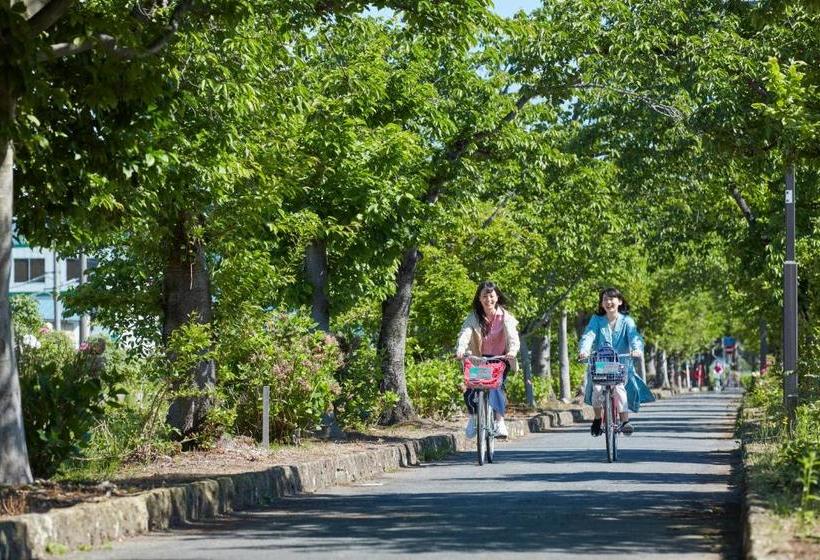 호텔 Folkloro Takahata