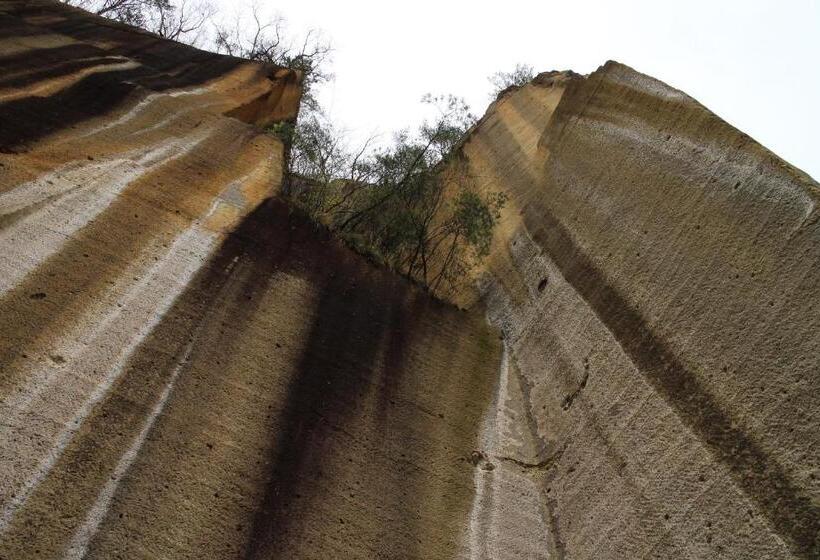 호텔 Folkloro Takahata