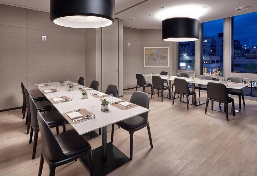 בית מלון כפרי Four Points By Sheraton Seoul, Gangnam