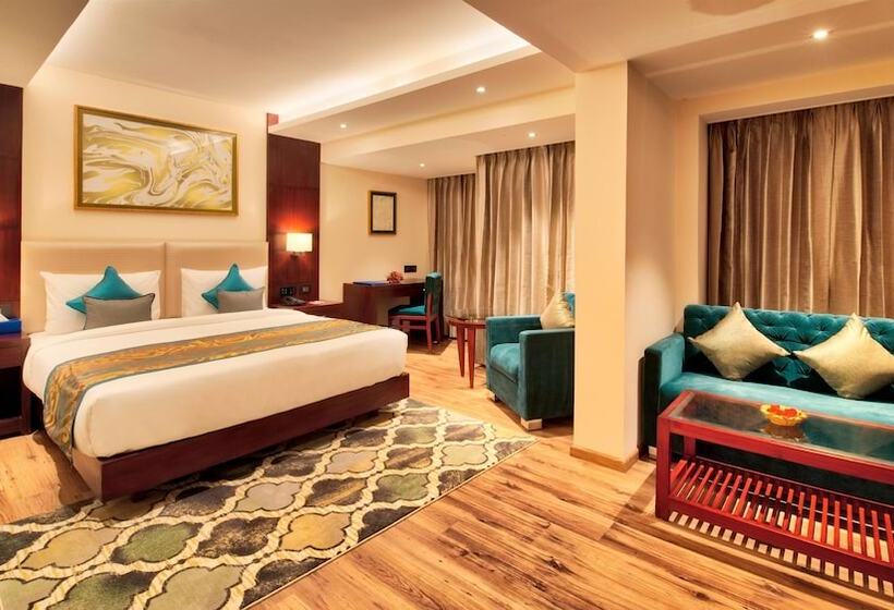 בית מלון כפרי Golden Tulip Essential Jaipur