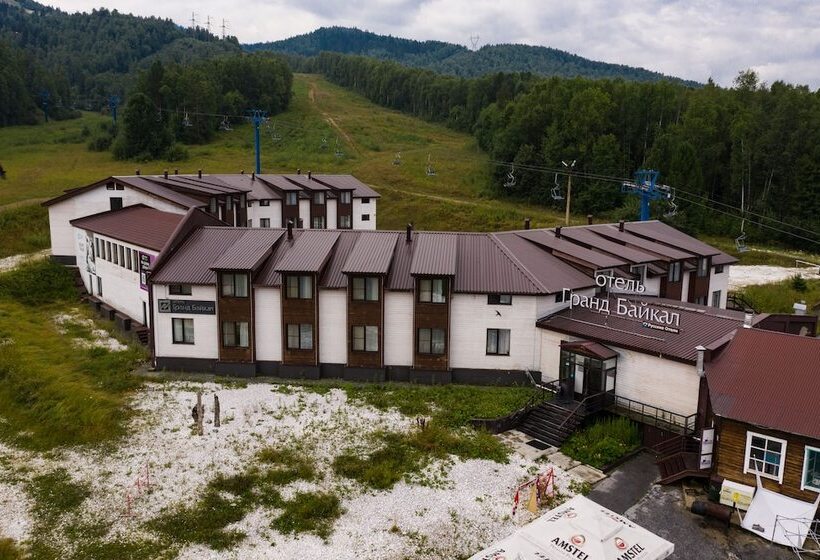 בית מלון כפרי Grand Baikal