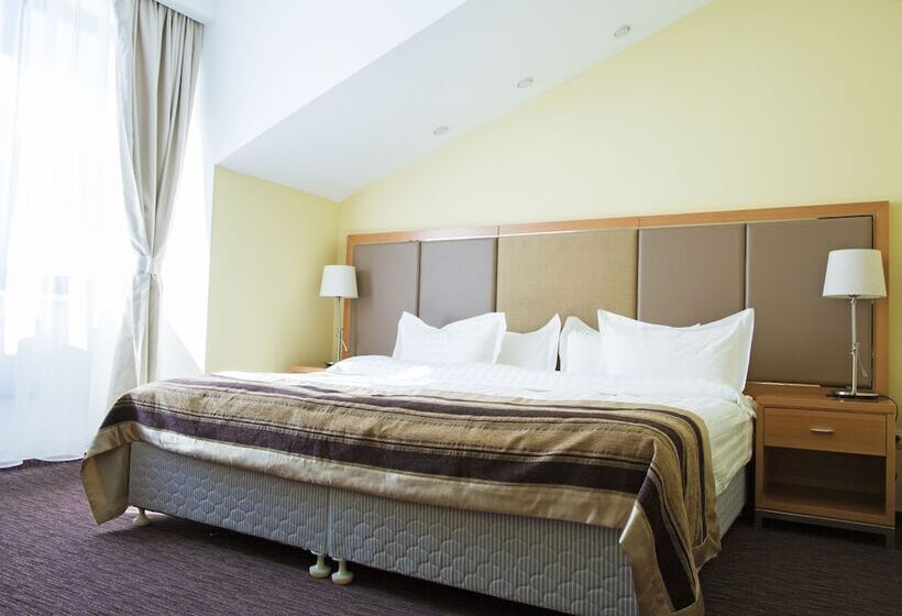 בית מלון כפרי Grand Baikal