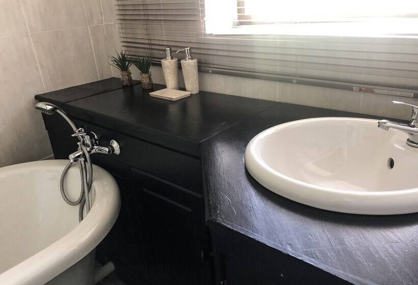 ホテル Groenhoek Game And Guest Farms