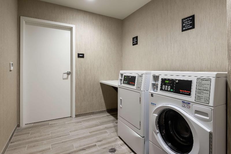 בית מלון כפרי Hampton Inn Baltimore Bayview Campus