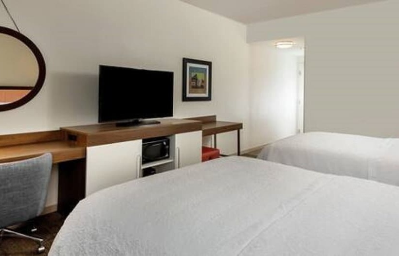 בית מלון כפרי Hampton Inn Baltimore Bayview Campus