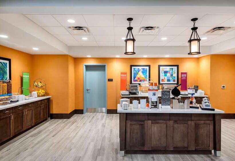 בית מלון כפרי Hampton Inn Baltimore Bayview Campus