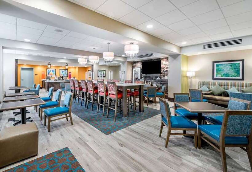 בית מלון כפרי Hampton Inn Baltimore Bayview Campus