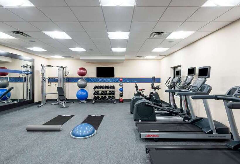 בית מלון כפרי Hampton Inn Baltimore Bayview Campus