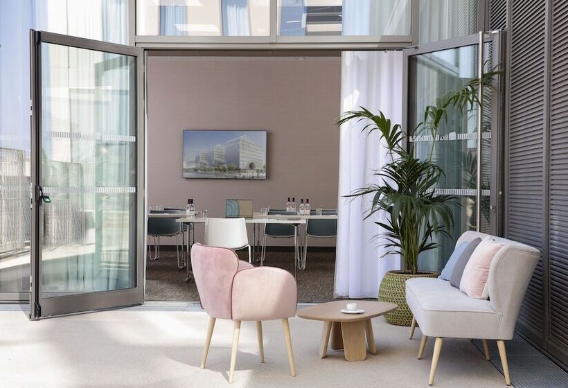 هتل Hilton Garden Inn Bordeaux Centre