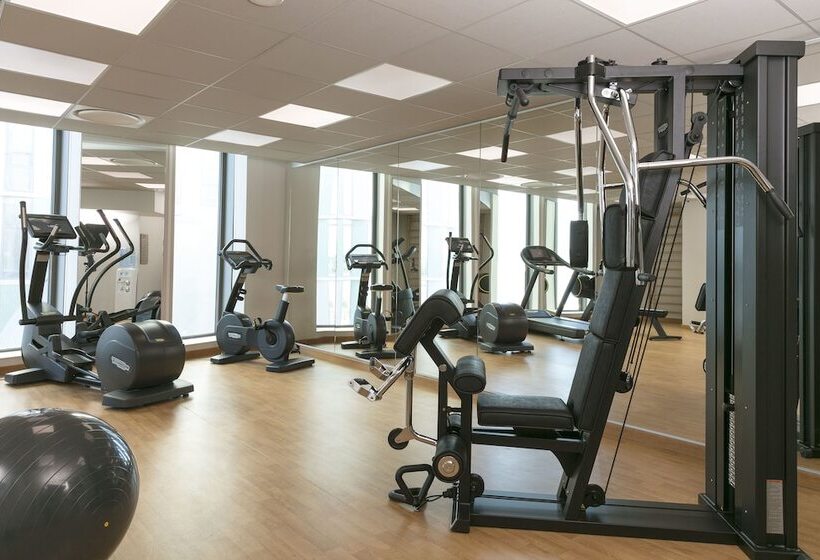 هتل Hilton Garden Inn Bordeaux Centre