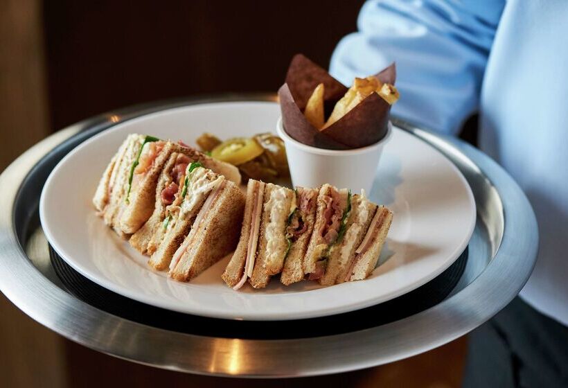 هتل Hilton Garden Inn Chihuahua