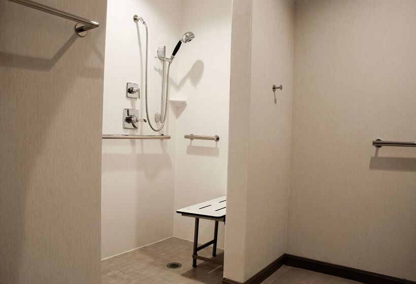 בית מלון כפרי Hilton Garden Inn Dallas  At Hurst Conference Center