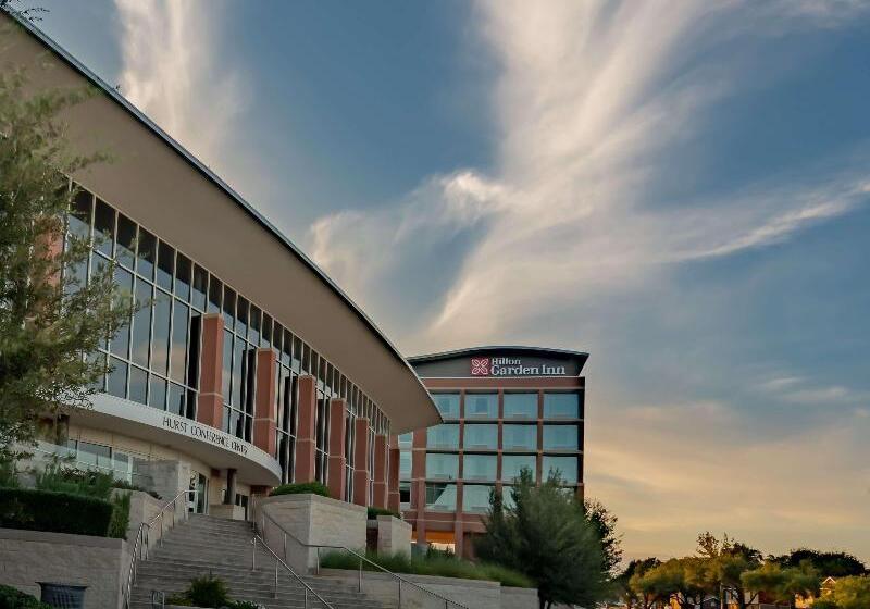 בית מלון כפרי Hilton Garden Inn Dallas  At Hurst Conference Center