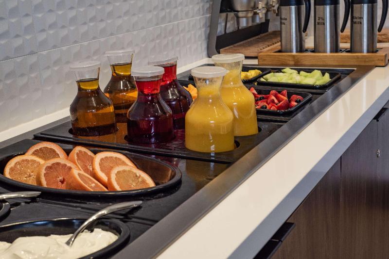 בית מלון כפרי Hilton Garden Inn Dallas  At Hurst Conference Center