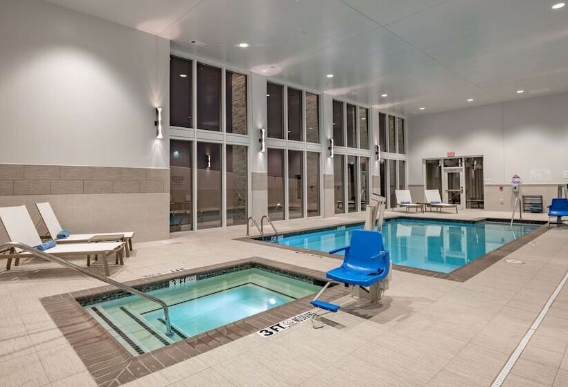 בית מלון כפרי Hilton Garden Inn Dallas  At Hurst Conference Center