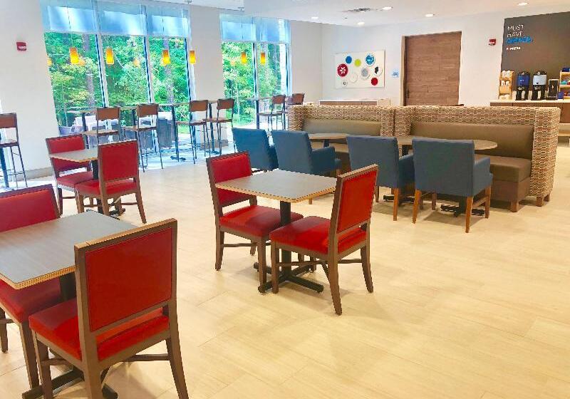 호텔 Holiday Inn Express & Suites Raleigh Airport   Brier Creek, An Ihg