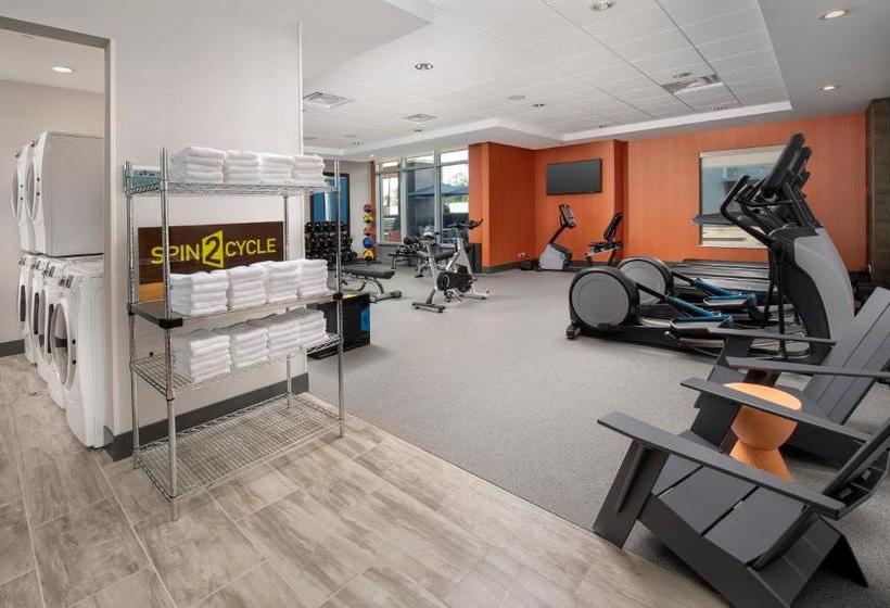 Отель Home2 Suites By Hilton Charlottesville Downtown