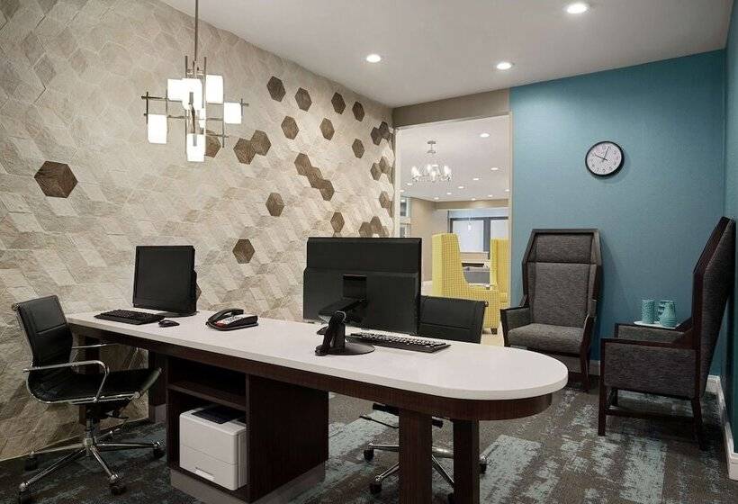 فندق Homewood Suites By Hilton Florence