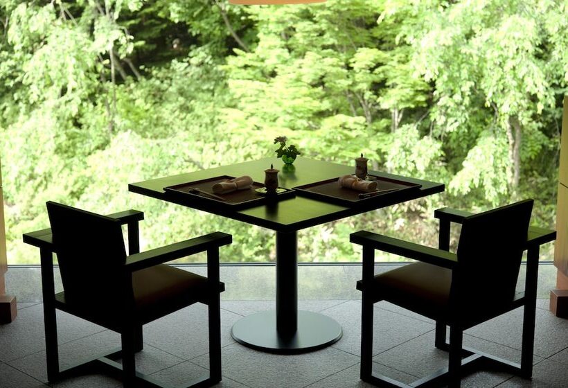 호텔 Hoshino Resorts Kai Tsugaru