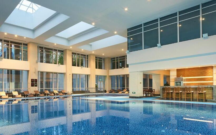 호텔 Hualuxe Ningbo Harbor City, An Ihg