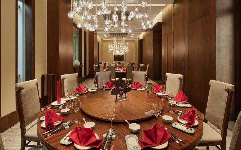 호텔 Hualuxe Ningbo Harbor City, An Ihg