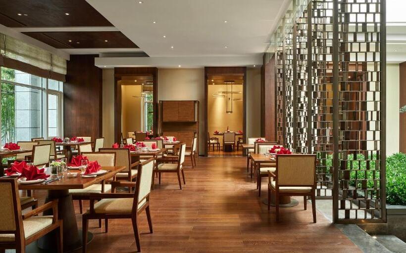 호텔 Hualuxe Ningbo Harbor City, An Ihg