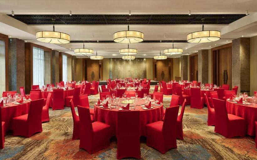 호텔 Hualuxe Ningbo Harbor City, An Ihg