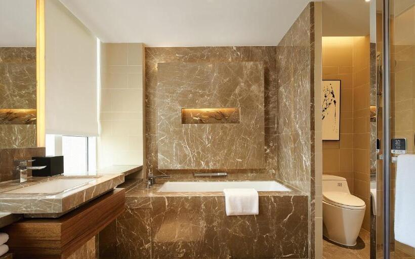 호텔 Hualuxe Ningbo Harbor City, An Ihg