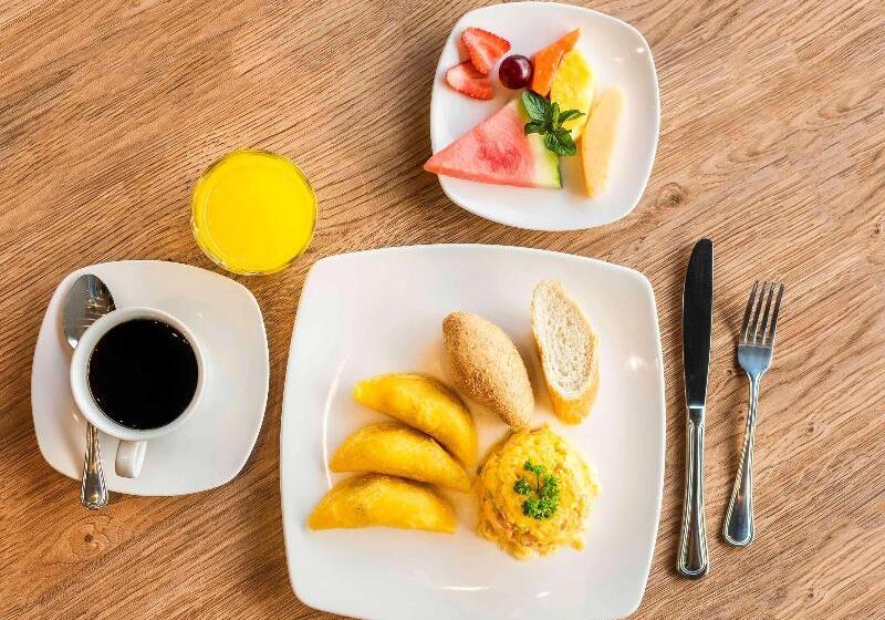 호텔 Ibis Cali Granada