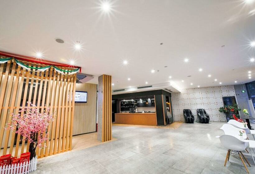 호텔 Ibis Chengdu Meizhou Center