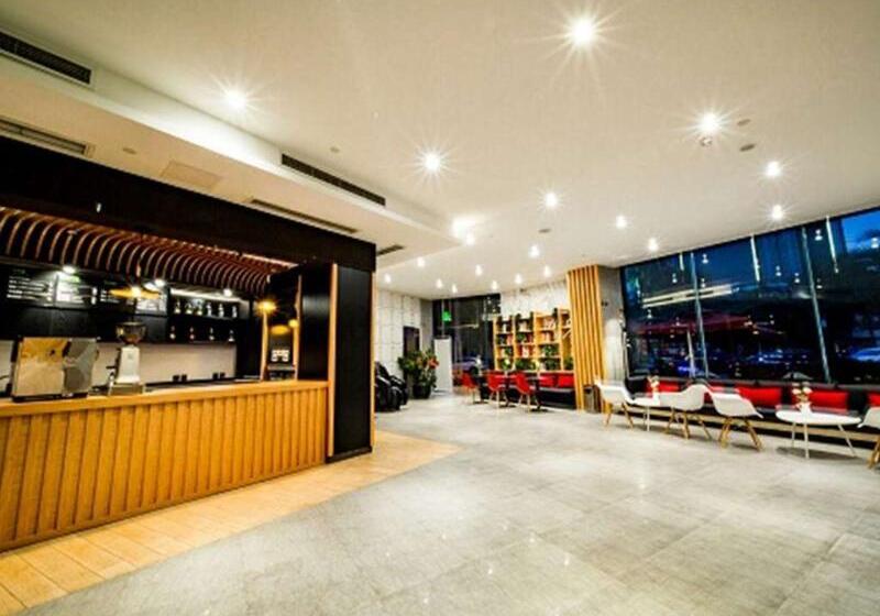 호텔 Ibis Chengdu Meizhou Center