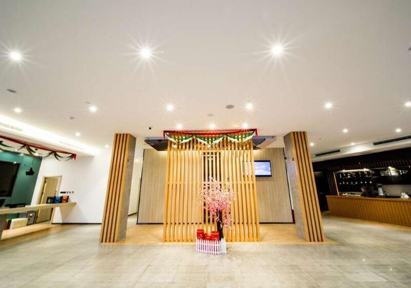 호텔 Ibis Chengdu Meizhou Center