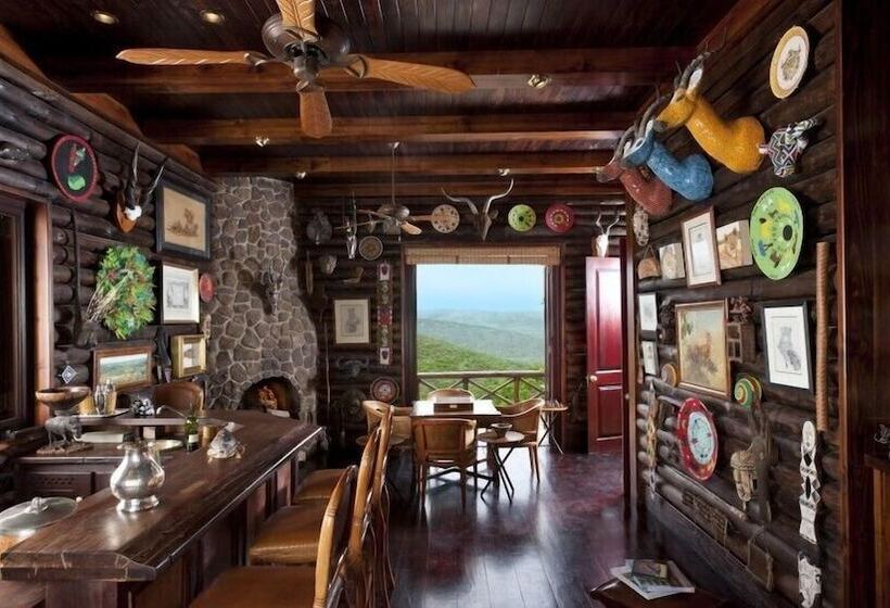 ホテル Izingwe Lodge