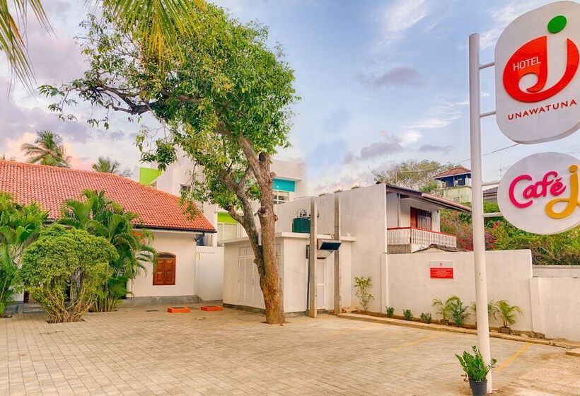 בית מלון כפרי J, Unawatuna