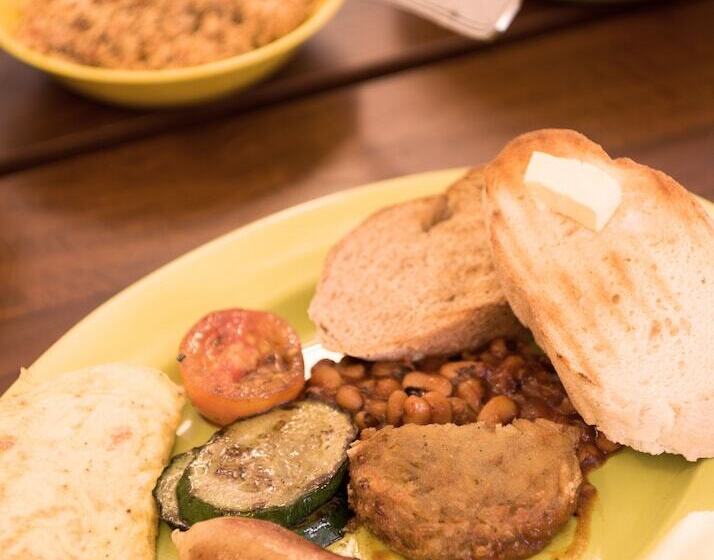 בית מלון כפרי J, Unawatuna