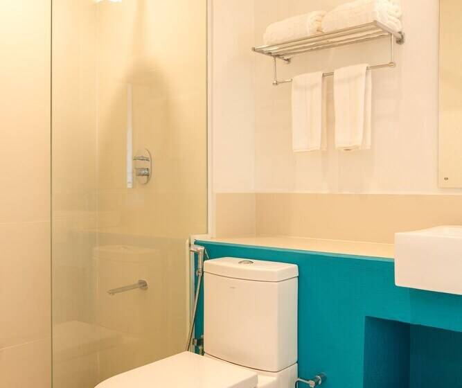 בית מלון כפרי J, Unawatuna