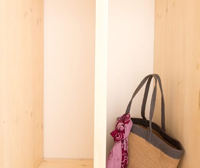 בית מלון כפרי J, Unawatuna