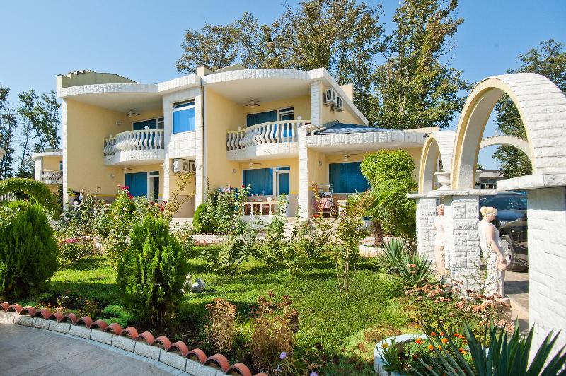 בית מלון כפרי Jasmin Holiday Village