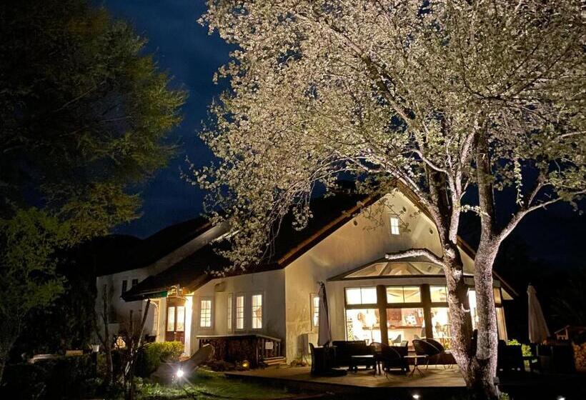 ホテル Kiyosatokogen Country Inn The Classic