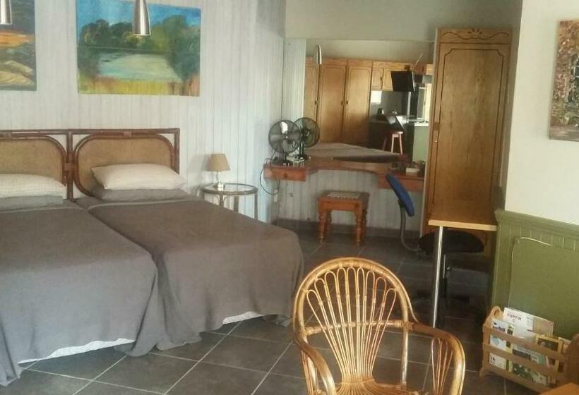 ホテル Like A Rock