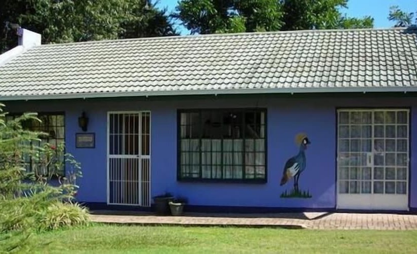 בית מלון כפרי Lilac Lodge Purple House