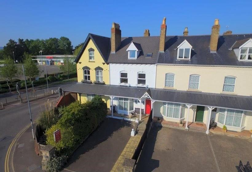 בית מלון כפרי Lowdens Guest House