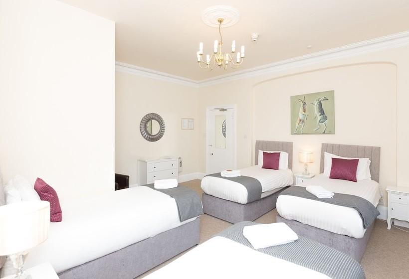 בית מלון כפרי Lowdens Guest House